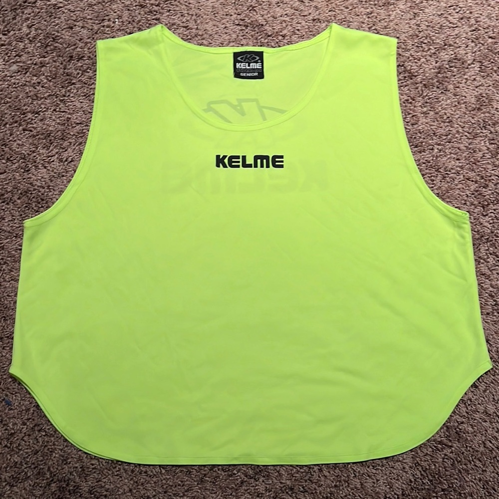 Kelme Soccer Vest - Neon Yellow - size medium, unisex